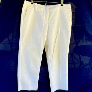 New York & company size 10 white stretch capris